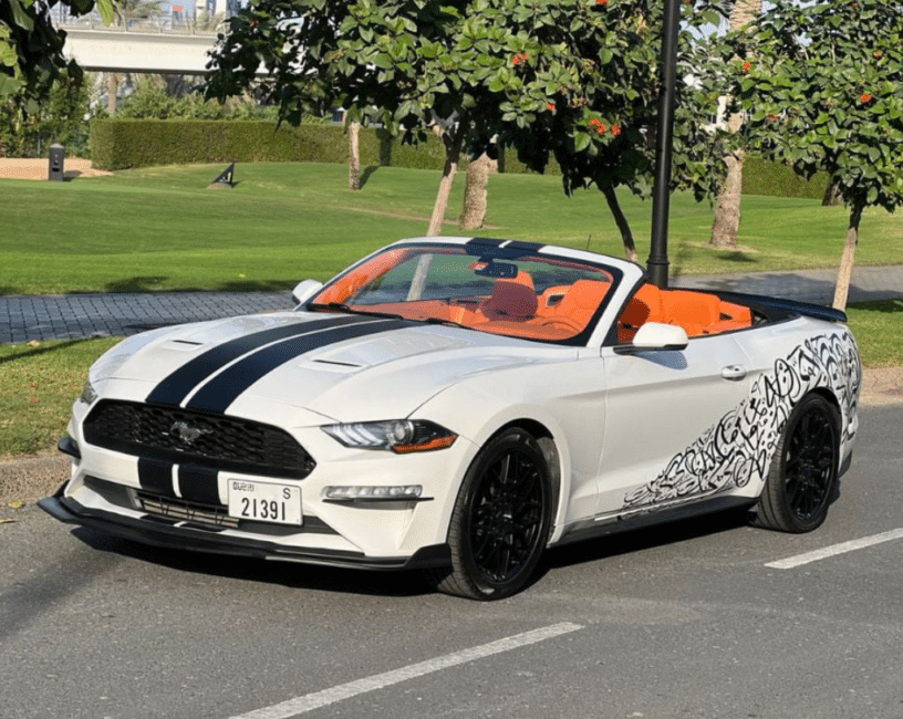 Rent Ford Mustang EcoBoost Convertible V4 2020