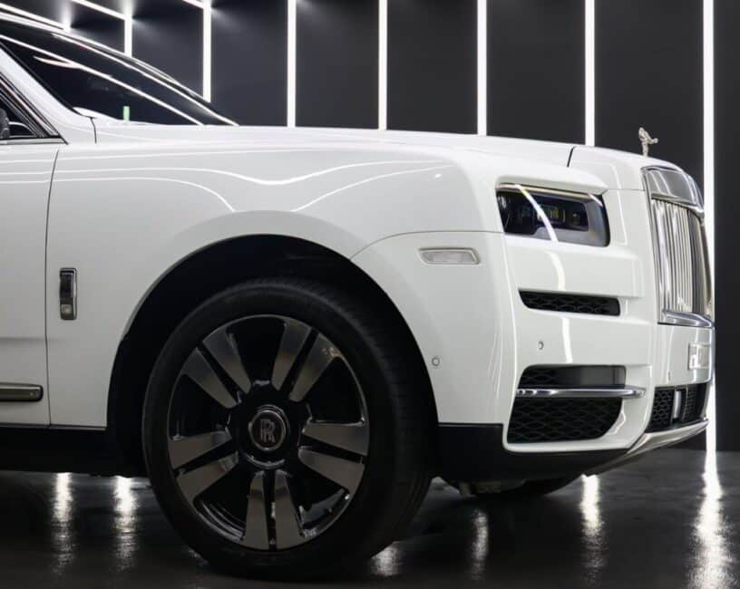 Rent Rolls Royce Cullinan 2019