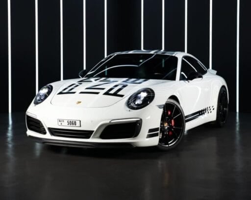 Rent Porsche Rent 911 Carrera S 2019