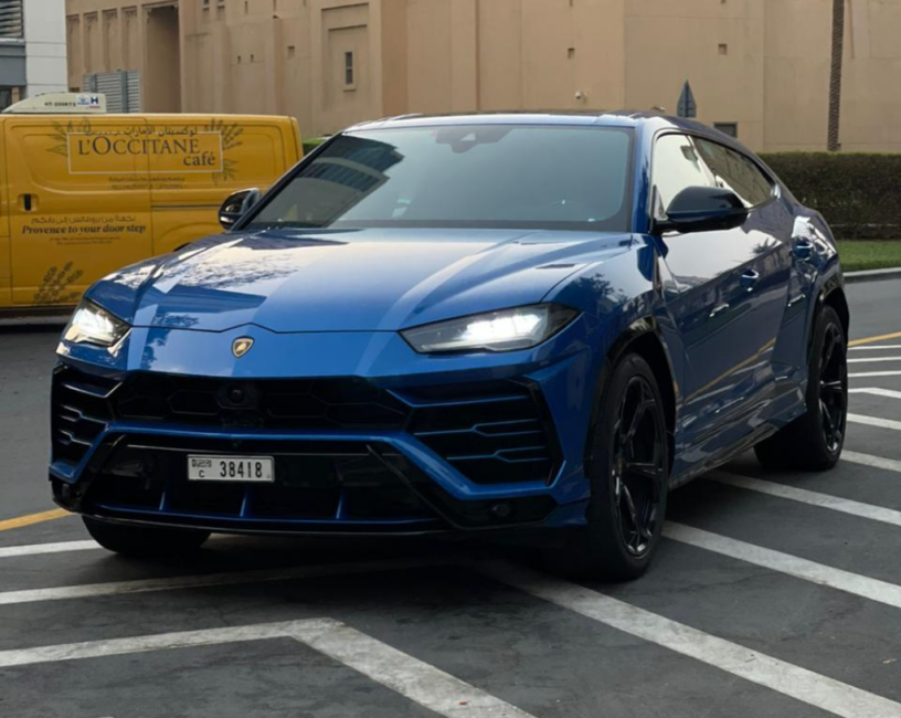 Rent Lamborghini Urus 2019