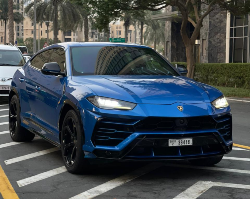 Rent Lamborghini Urus 2019