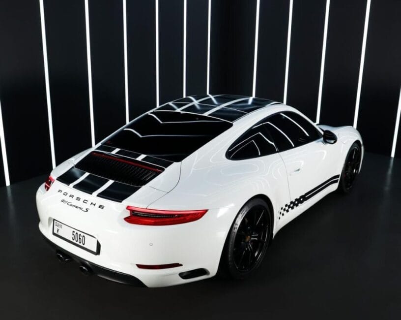 Rent Porsche Rent 911 Carrera S 2019