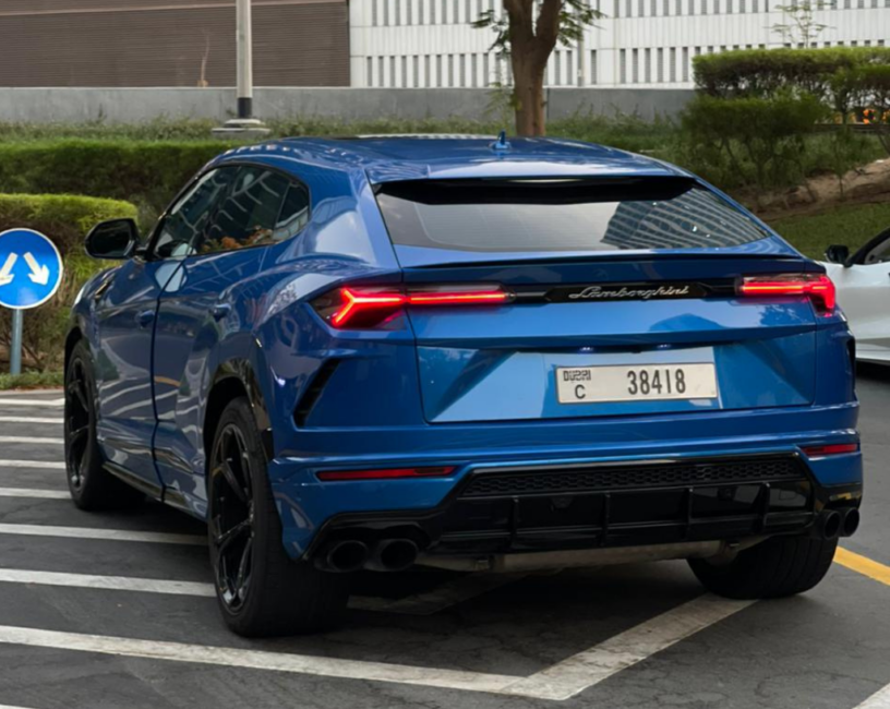 Rent Lamborghini Urus 2019